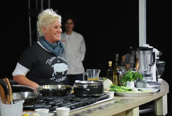 Fans ‘Haunted’ by Anne Burrell’s Final IG Photo Before Sudden Death